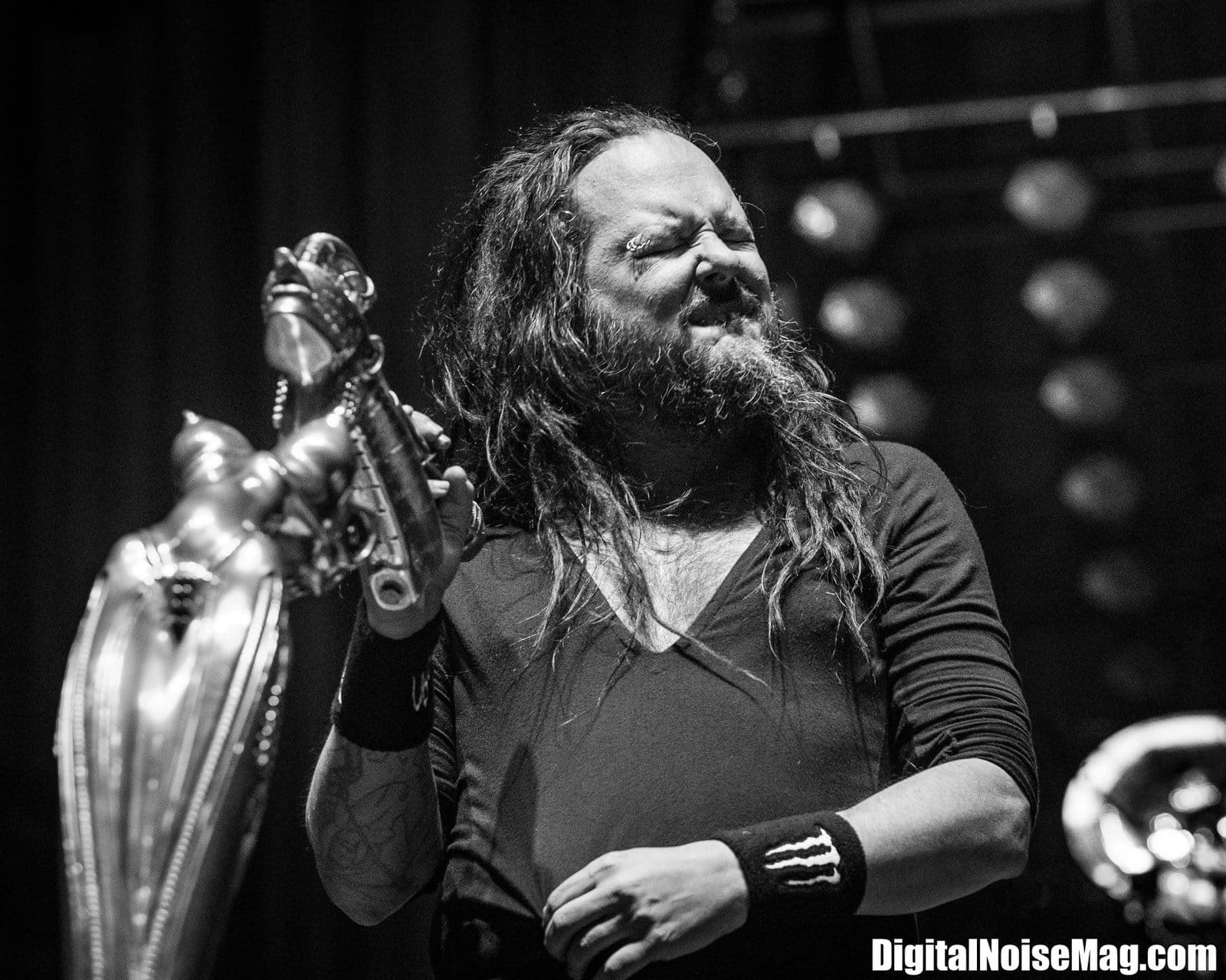 Korn performs at the PPL Center in Allentown, PA