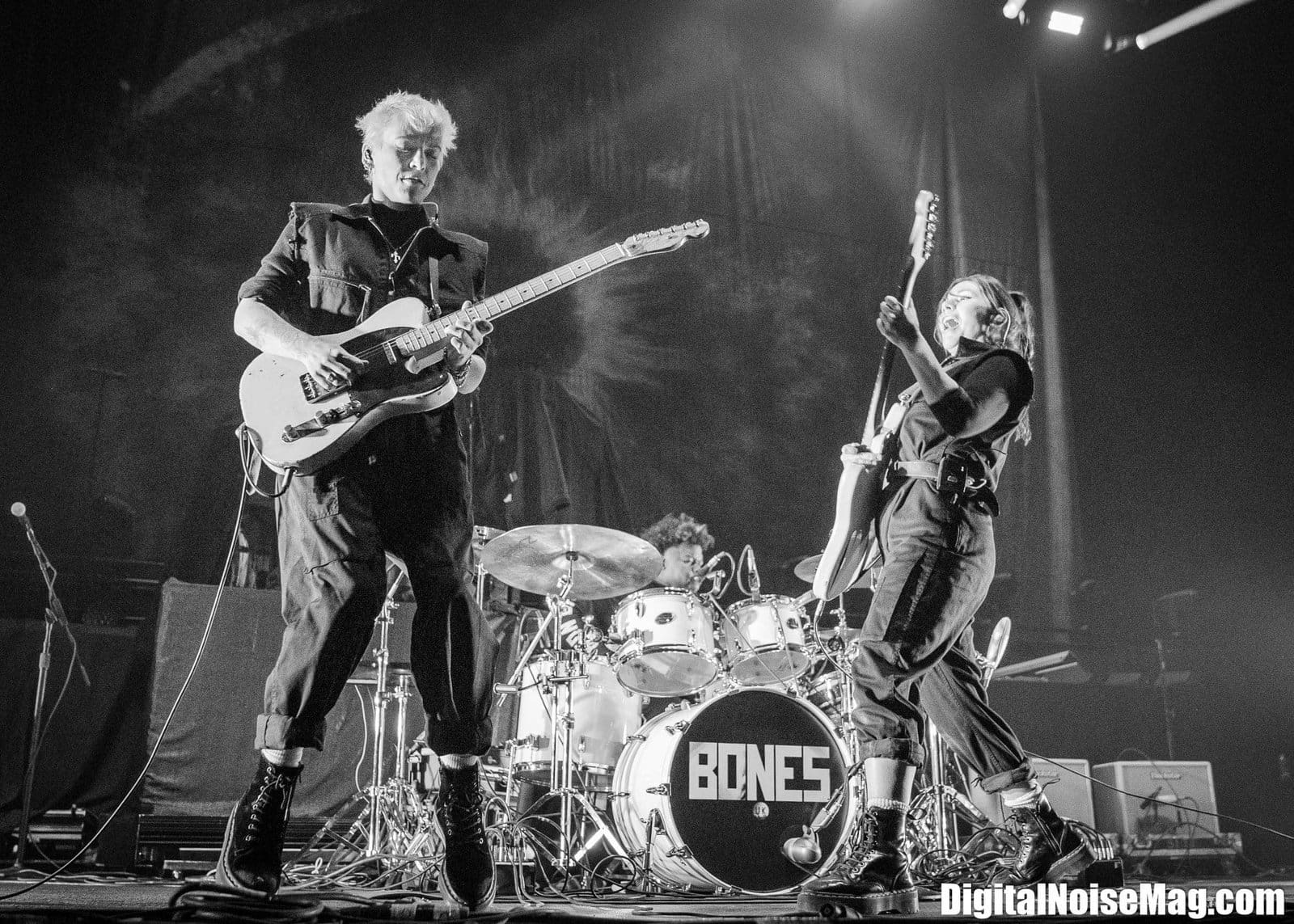 Bones UK perform at the PPL Center in Allentown, PA