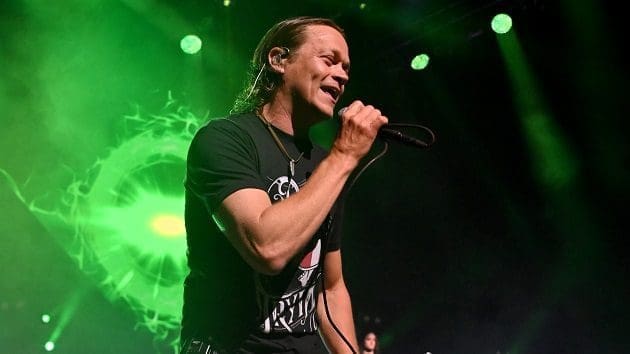 3 Doors Down playing Morgan Wallen’s Sand in My Boots festival