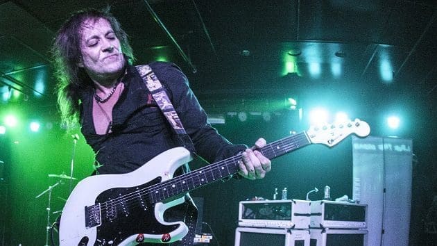 Jake E. Lee says he’s doing “surprisingly well” in text with Ashba