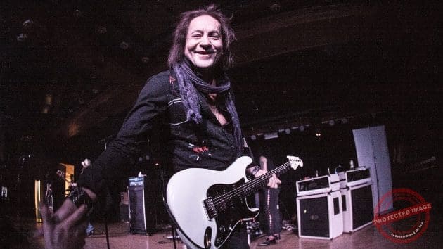 Former Ozzy Osbourne guitarist Jake E. Lee recovering after being shot in Las Vegas