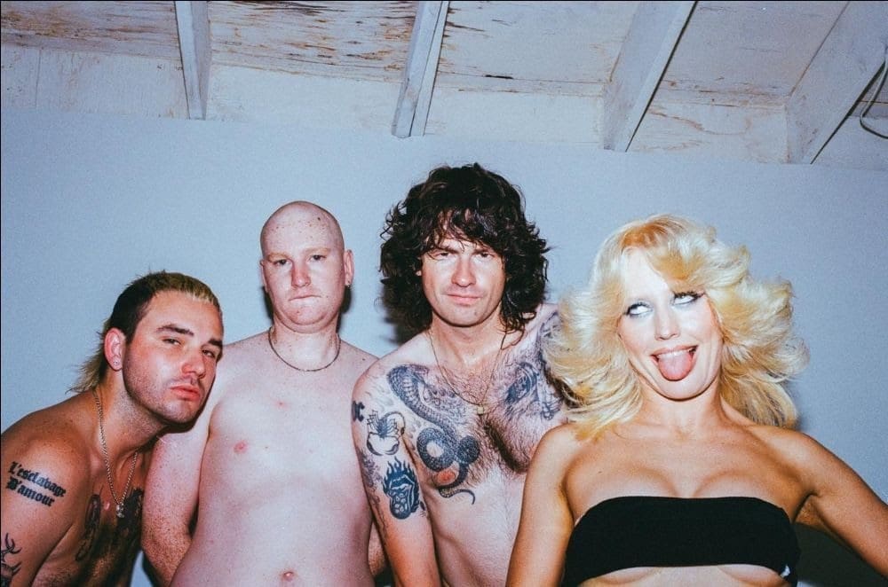 AMYL AND THE SNIFFERS: NEW TRACK AND VIDEO, “JERKIN,” OUT NOW