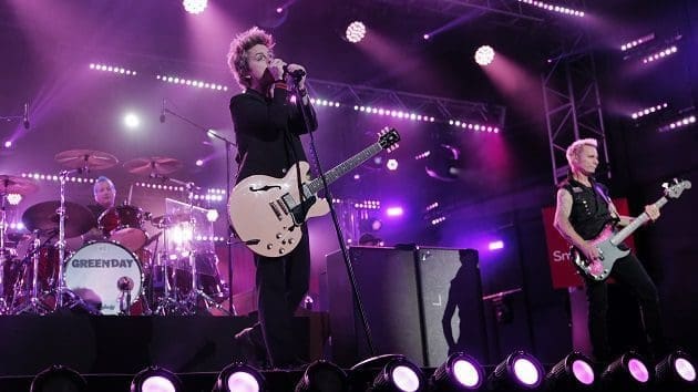 Watch unearthed video of Green Day’s 2004 ‘﻿Late Show’﻿ performance of “American Idiot”