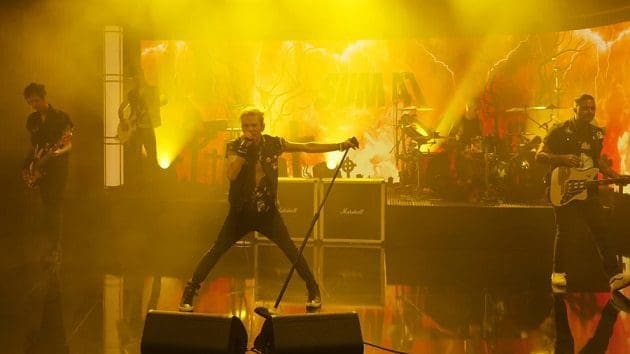 Sum 41 shares recap video of final US tour