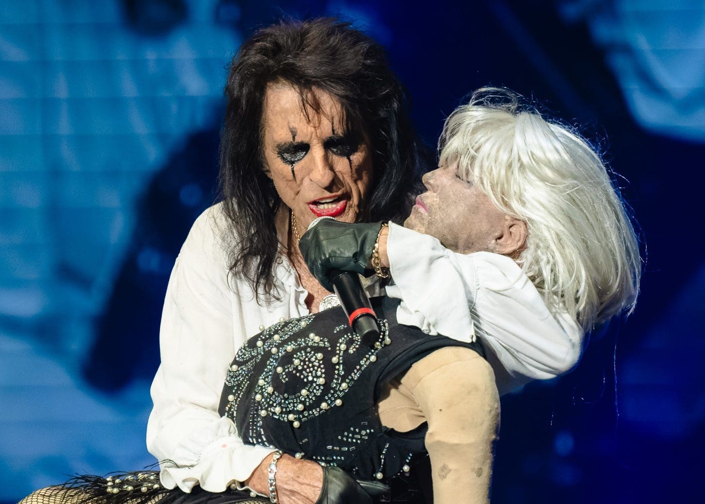 Alice Cooper performs at Ovation Hall at the Ocean Casino in Atlantic City, NJ