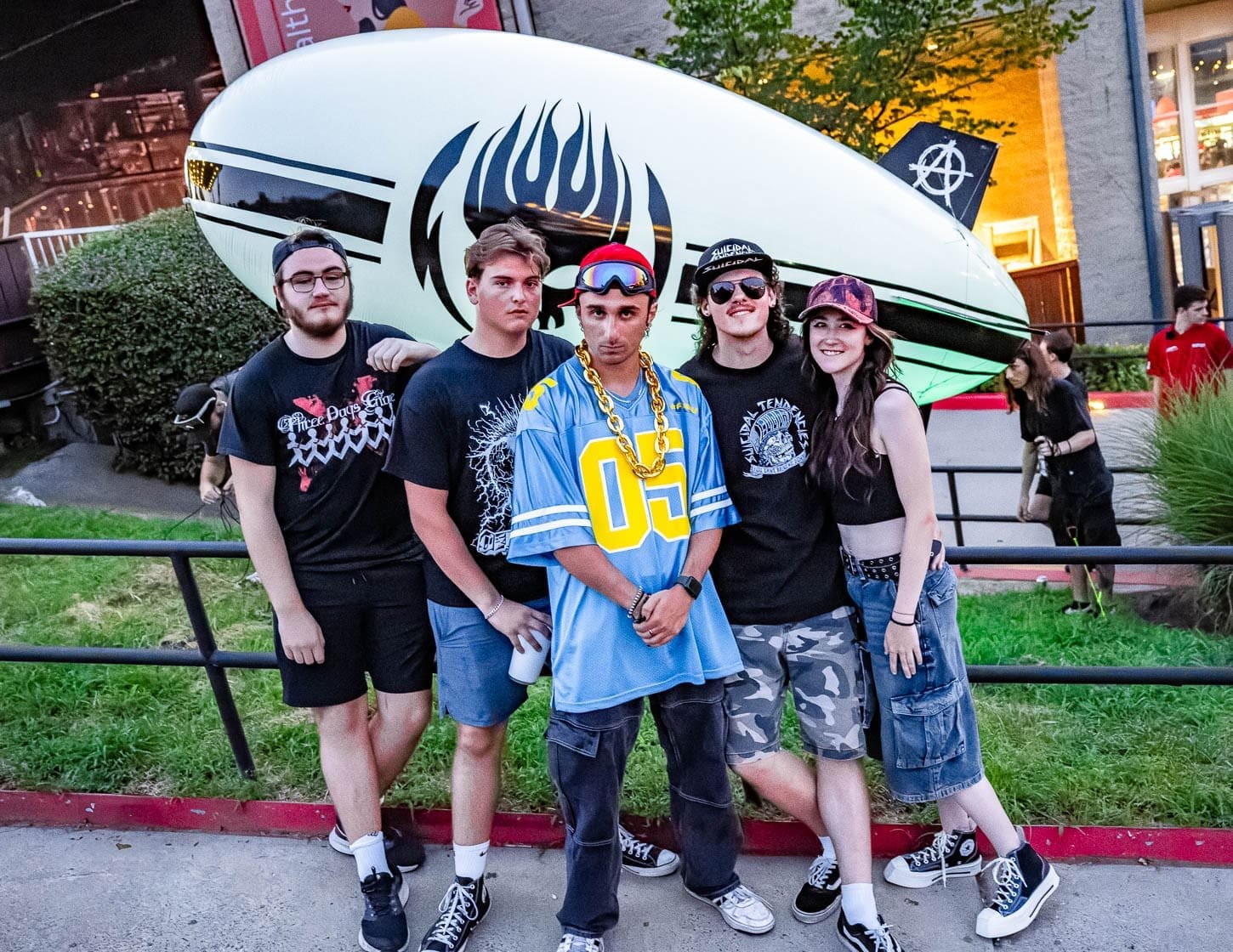 Fans of The Offspring, Jimmy Eat World &amp; New Found Glory party while the tour stopped in Camden, NJ