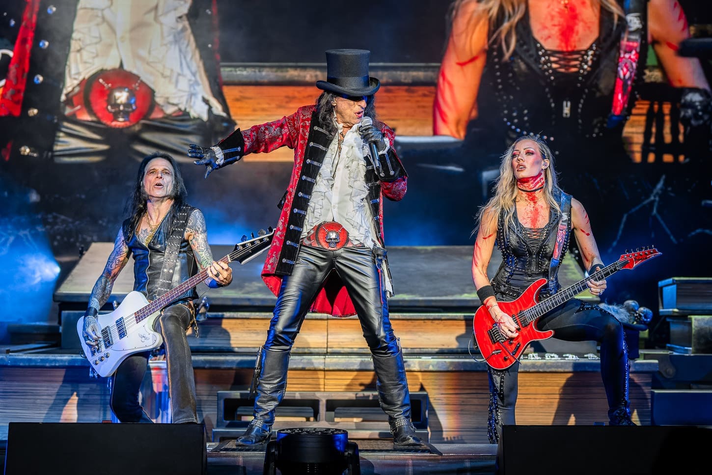 Alice Cooper performa at the PNC Bank Center in Holmdel, NJ Alice Cooper performa at the PNC Bank Center in Holmdel, NJ