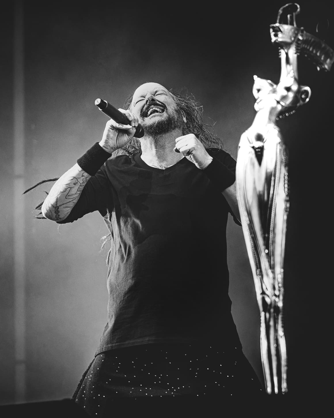 Korn performs at Metlife Stadium.