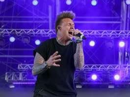 Papa Roach Unveils New Single “Wake Up Calling